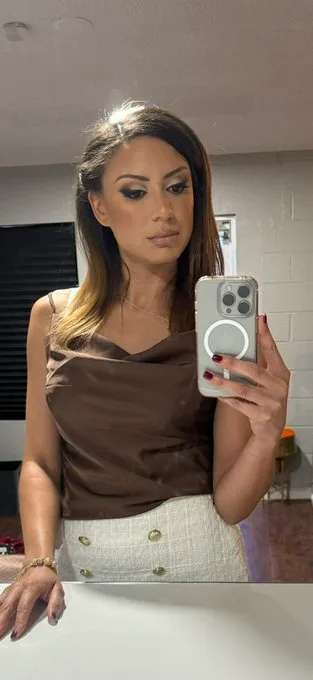 sarha vivine escort Köln